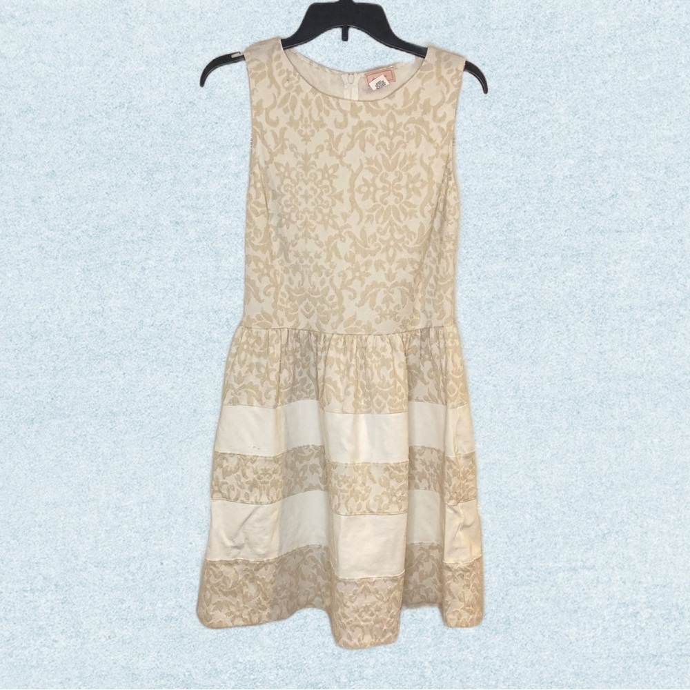Elegantly Cute White & Cream/Tan Dress